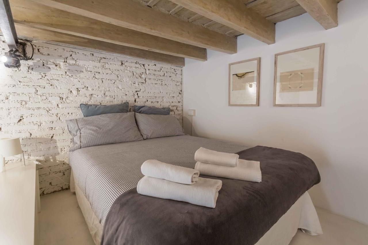 Casa Manara In Trastevere โรม ภายนอก รูปภาพ